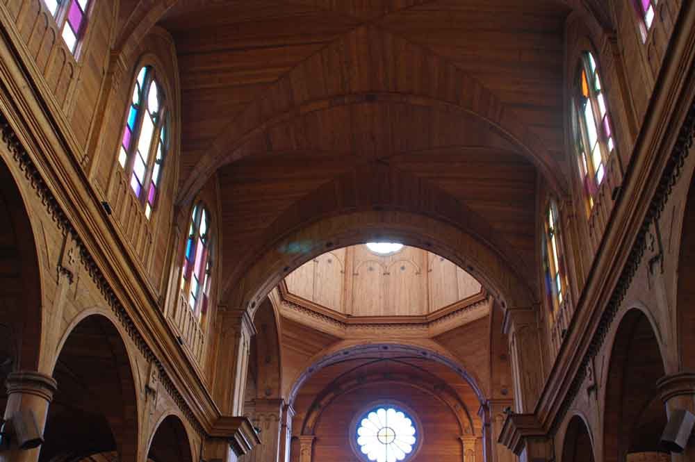 45 - Chile - isla de Chiloe, Castro, iglesia, interior